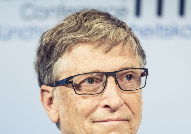 Bill_Gates_2017_(cropped) (1)